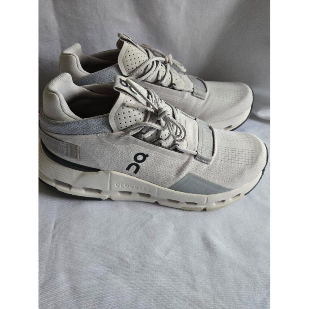 On Cloud Cloudnova 2 Mens Running Shoe Sneakers - Frost Cream - Mens 7.5 M New